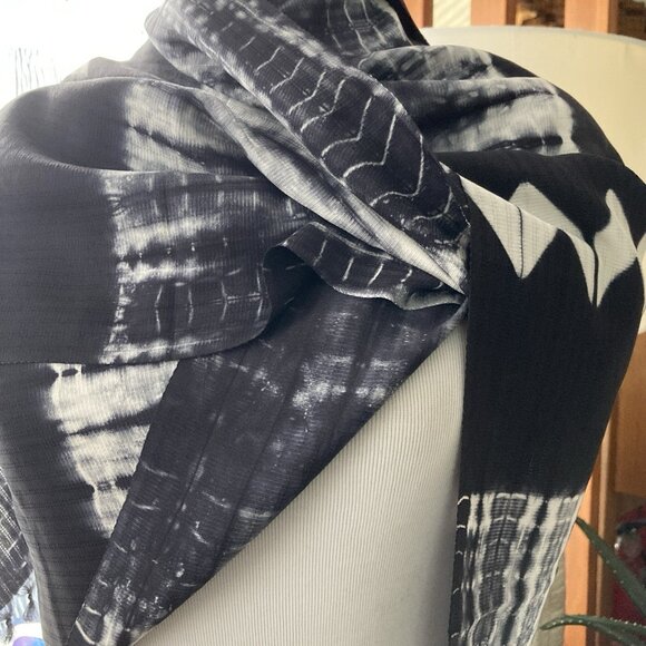 ARTISNAL Wide Scarf Hand Dyed Tribal Geometric Design Black Crepe Silk - Picture 5 of 12